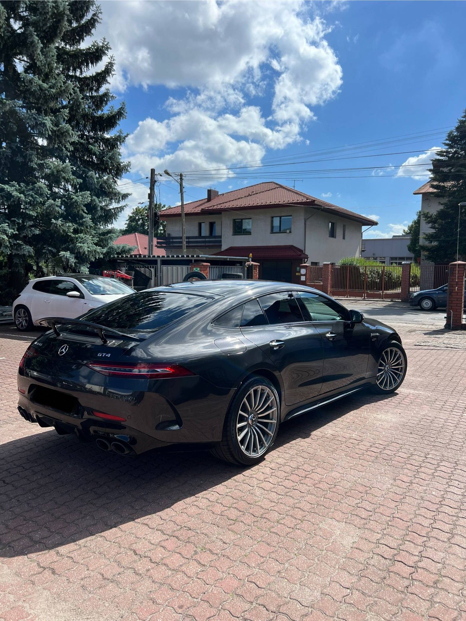 Realizacja Golden Garage 13